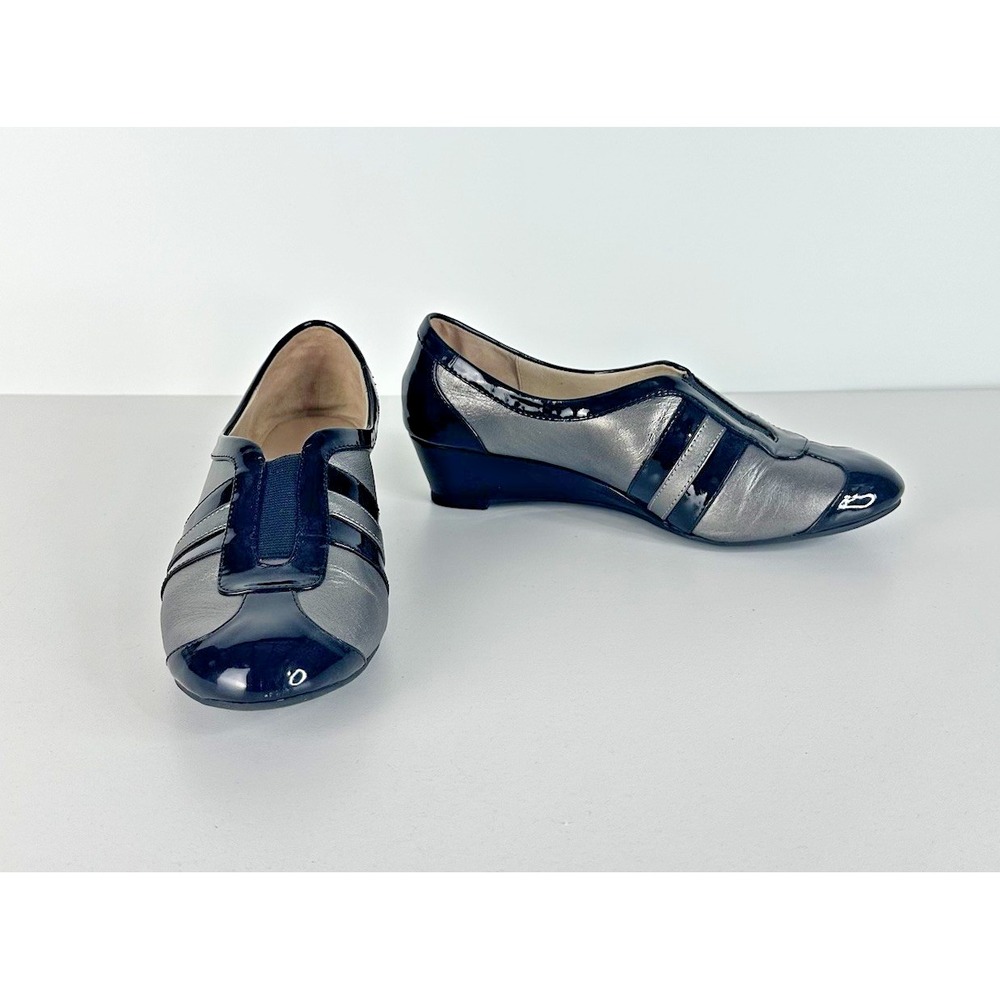 Taryn Rose Paislee Striped Wedge Sneaker Black Gray Leather Slip On Womens 7.5M